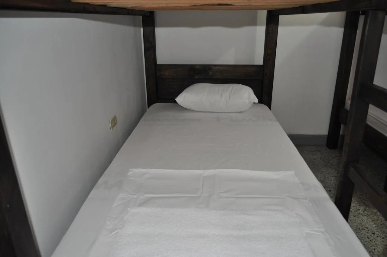 ** Guest house La Clave Hostel Cali Colombia
